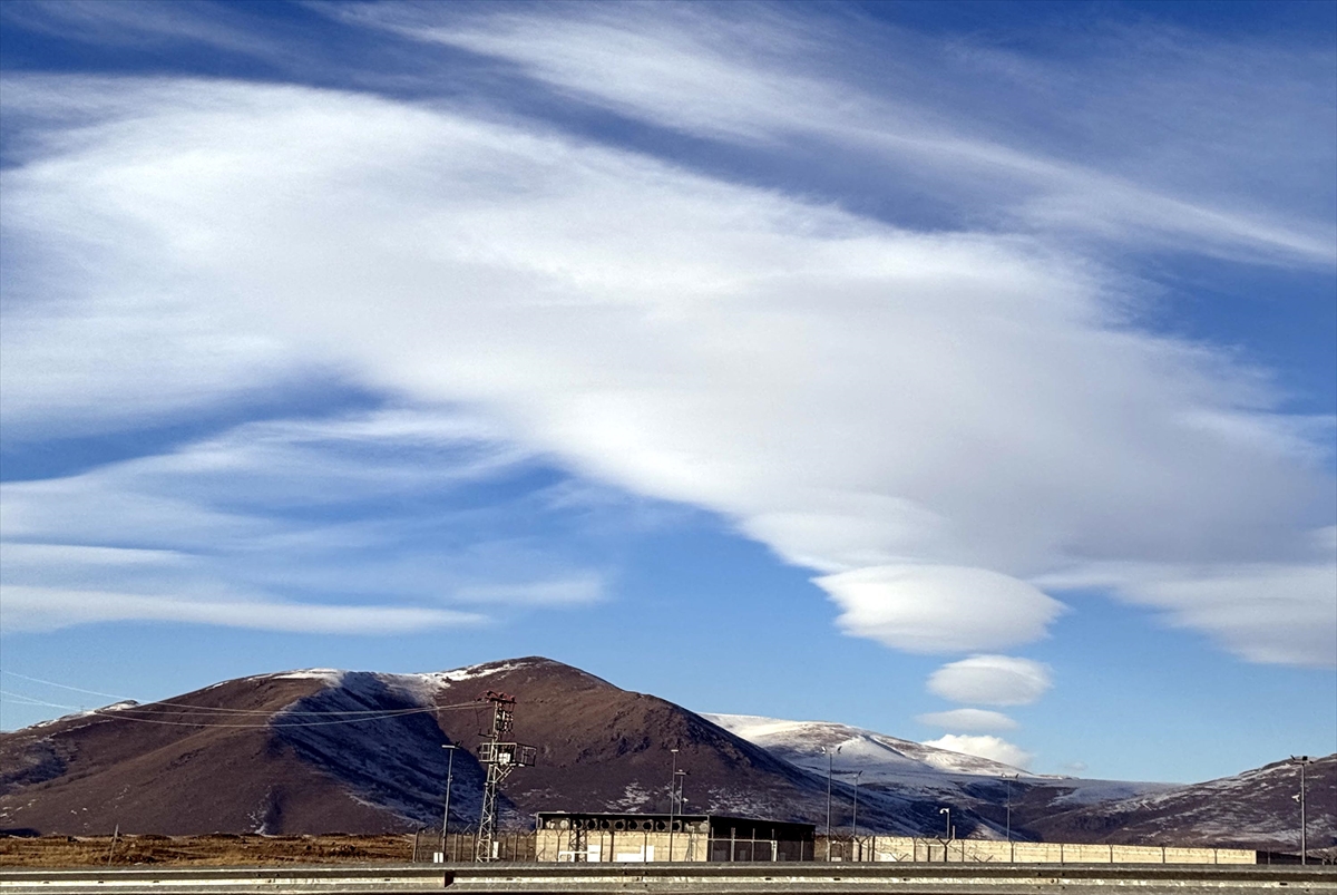 Ardahan'da mercek bulutları görüldü