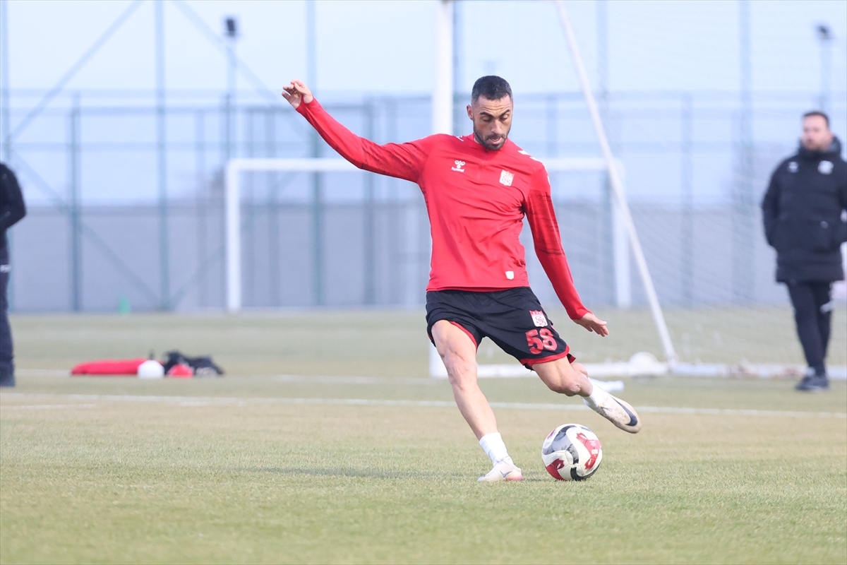Sivasspor, Iğdır FK maçının hazırlıklarını tamamladı Sivasspor, Iğdır FK maçının hazırlıklarını tamamladı