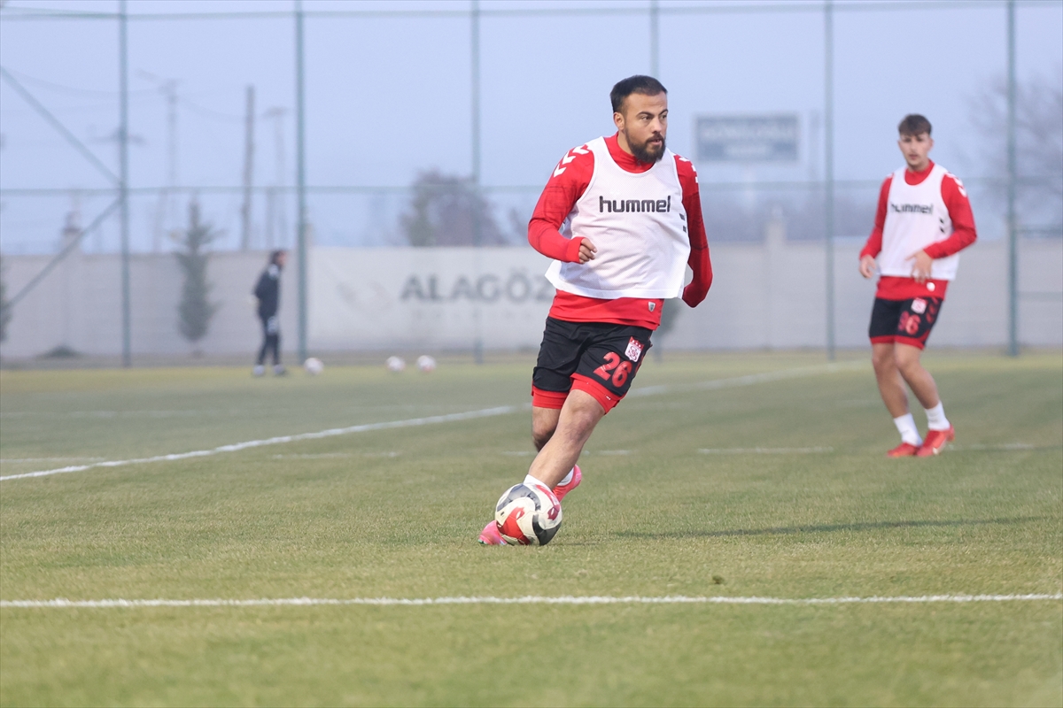 Sivasspor, Iğdır FK maçının hazırlıklarını tamamladı Sivasspor, Iğdır FK maçının hazırlıklarını tamamladı