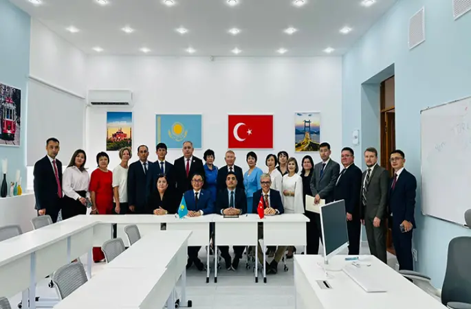 TİKA, Kazakistan'daki üniversitede 